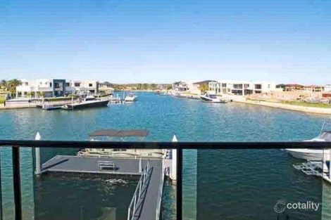 Property photo of 61 The Sovereign Mile Paradise Point QLD 4216