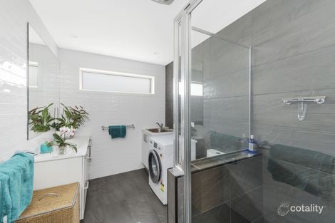 Property photo of 2/96 Uriarra Road Crestwood NSW 2620
