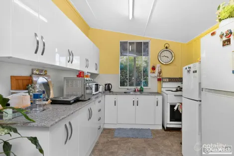 Property photo of 338 Rockonia Road Koongal QLD 4701
