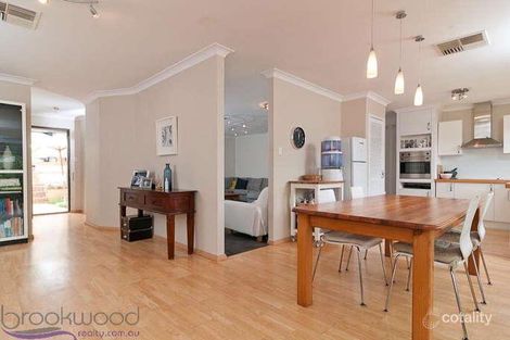 420 Horwood Rd, Swan View, WA 6056