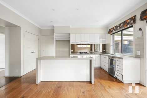 Property photo of 15 Resort Boulevard Doreen VIC 3754