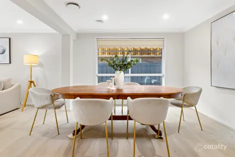 Property photo of 12 Lochton Place Beaumont Hills NSW 2155