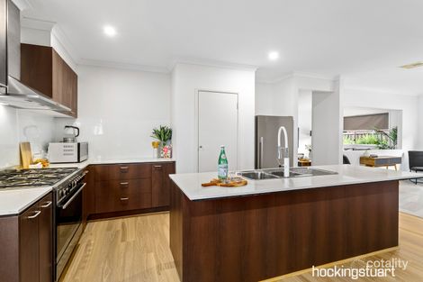 Property photo of 1 Sedge Place Brookfield VIC 3338