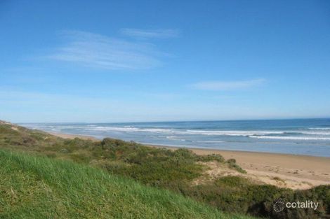 10 Constance Cres, Venus Bay, VIC 3956