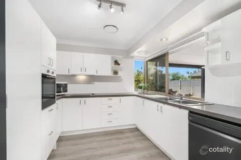 Property photo of 2 Avocado Street Elanora QLD 4221