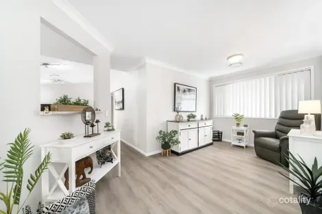 Property photo of 2 Avocado Street Elanora QLD 4221