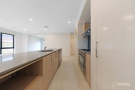 Property photo of 73 Newbridge Boulevard Wallan VIC 3756