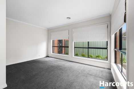 Property photo of 15 Ayrvale Avenue Lake Gardens VIC 3355