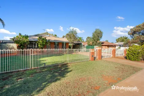 Property photo of 2 Morgan Loop Boulder WA 6432