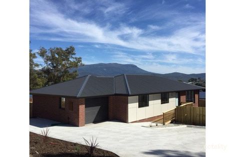 Property photo of 2/82 Channel Highway Kingston TAS 7050