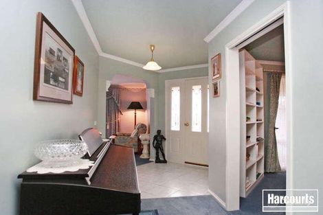 Property photo of 11 Jamie Court Pakenham VIC 3810