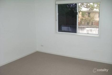 84 Falconer St, Southport, QLD 4215