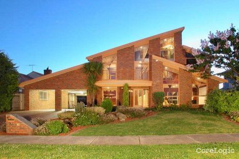 Property photo of 97 Chichester Drive Taylors Lakes VIC 3038