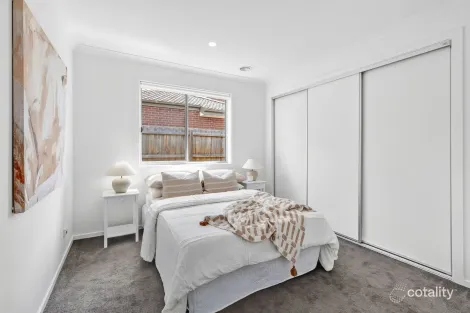 Property photo of 48 Iris Loop Armstrong Creek VIC 3217