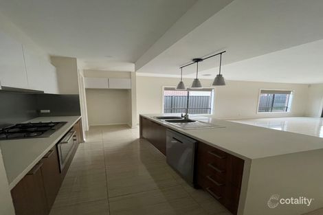 Property photo of 99 Riverside Concourse Cobblebank VIC 3338