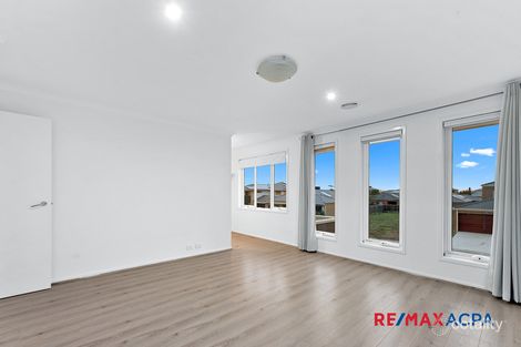 Property photo of 5 Seacoast Street Point Cook VIC 3030