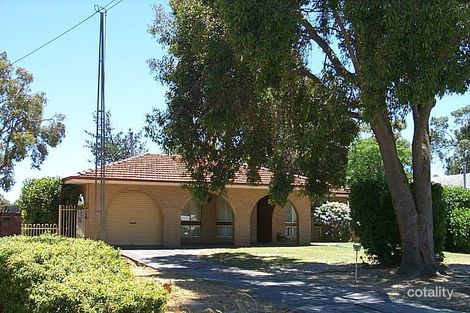 Property photo of 28 Andrew Street Kalamunda WA 6076