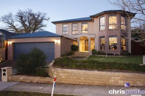 8 Fairholme Bvd, Berwick, VIC 3806