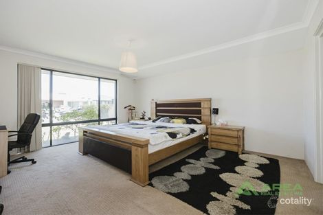 Property photo of 25 Lovett Drive Forrestfield WA 6058