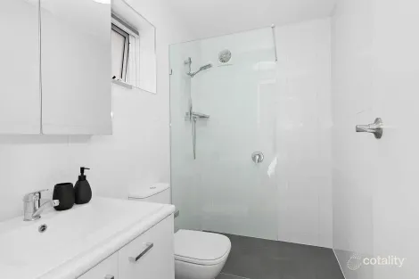 Property photo of 2/1555 High Street Glen Iris VIC 3146