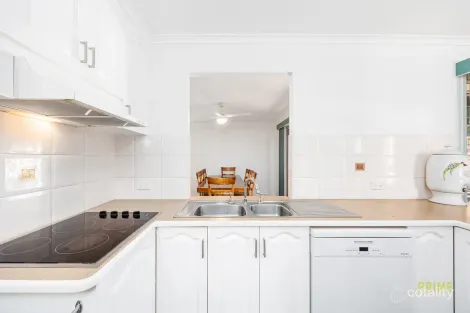 Property photo of 2 Bowerbird Avenue Eli Waters QLD 4655