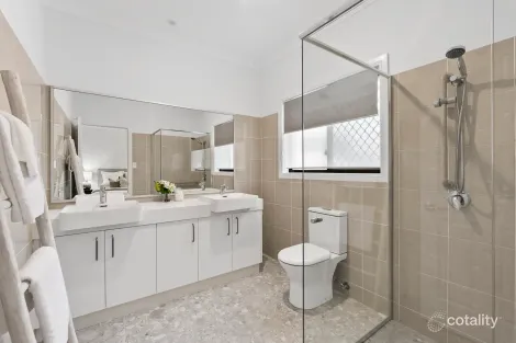 Property photo of 9 Polaris Place Bridgeman Downs QLD 4035