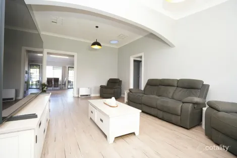 Property photo of 13 Coonong Street Griffith NSW 2680