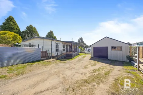 13a Picton St, Sebastopol, VIC 3356