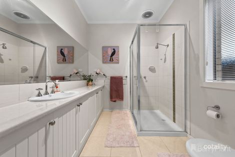 Property photo of 23 Adrian Drive Pakenham VIC 3810