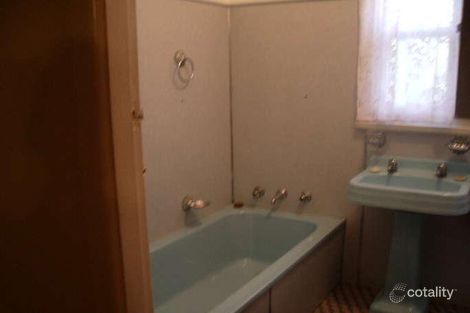 Property photo of 42 Hopewood Crescent Fairy Meadow NSW 2519