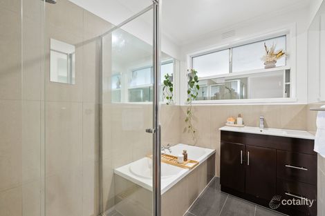 Property photo of 29 Kernot Crescent Noble Park North VIC 3174