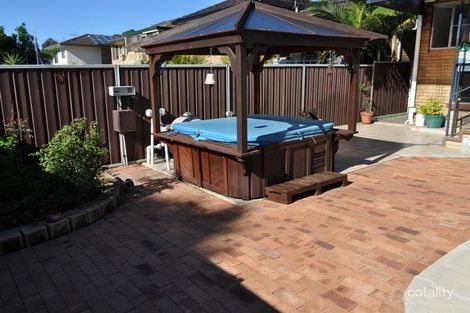 Property photo of 33 Essington Crescent Sylvania NSW 2224