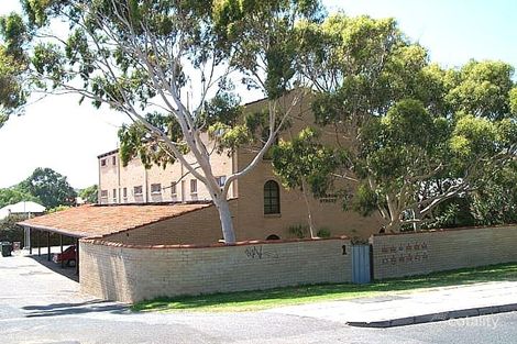 2/1 Gibbon St, Mosman Park, WA 6012