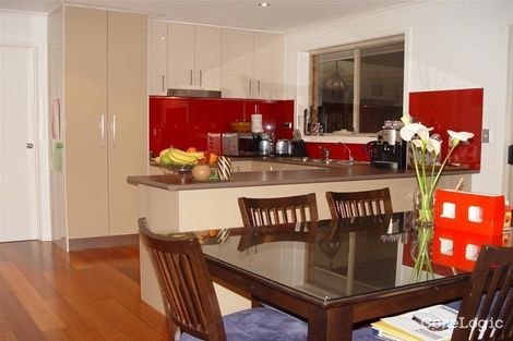 Property photo of 10 Tullus Court Kings Park VIC 3021