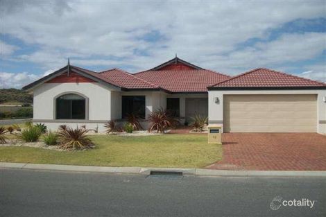 12 Lady Stirling Pde, Madora Bay, WA 6210