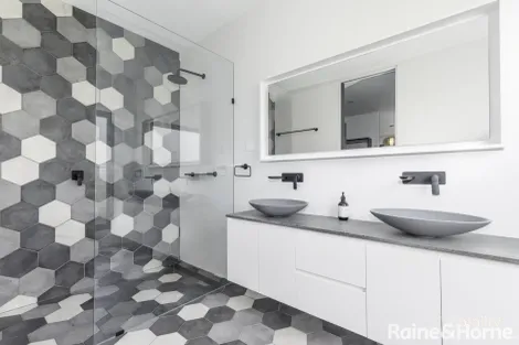 Property photo of 6B Woodlawn Avenue Mangerton NSW 2500