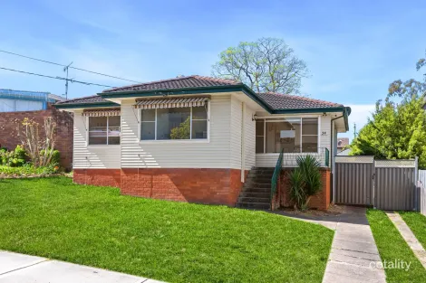 34 Beamish Rd, Northmead, NSW 2152