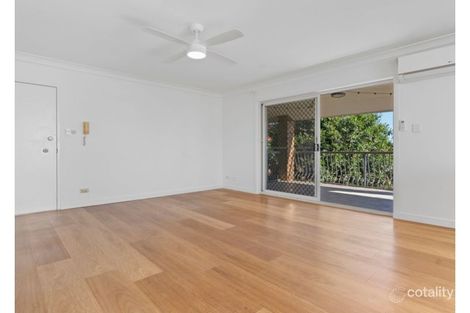 Property photo of 4/63 Wellington Street Coorparoo QLD 4151