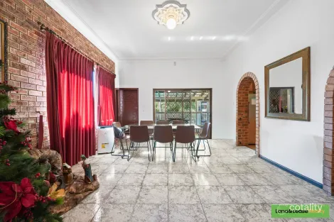 Property photo of 73 Old Kent Road Greenacre NSW 2190