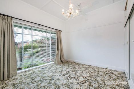 Property photo of 3 McKinnon Road McKinnon VIC 3204