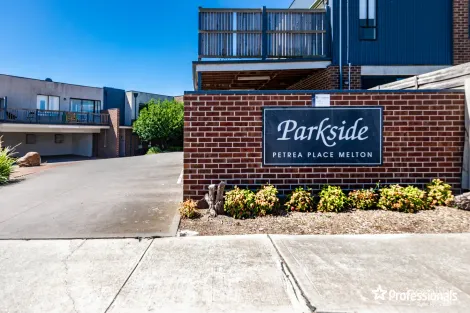 27/9 Petrea Pl, Harkness, VIC 3337