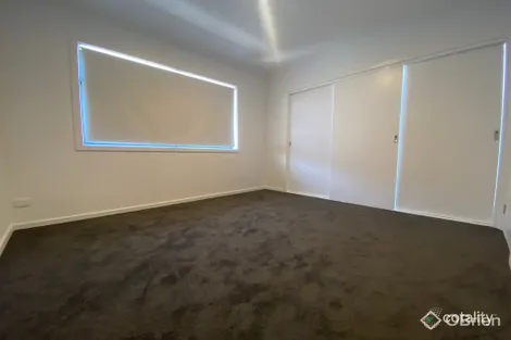 Property photo of 2/84 George Street St Albans VIC 3021