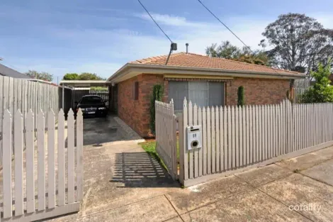 11 Southern Rd, Heidelberg Heights, VIC 3081
