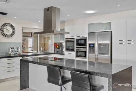 Property photo of 2 Bass Place Paradise Point QLD 4216