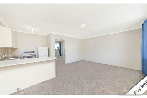 Property photo of 17/10 Macquoid Street Queanbeyan East NSW 2620
