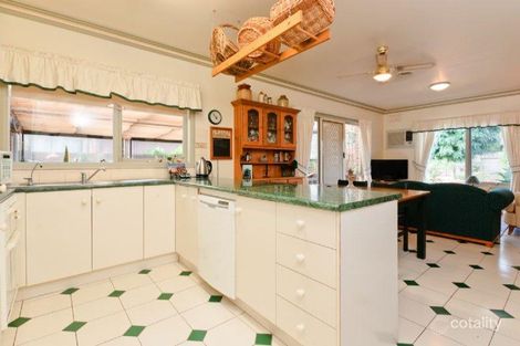 Property photo of 18 Magra Place Roxburgh Park VIC 3064