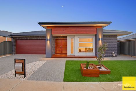 Property photo of 4 Award Crescent Truganina VIC 3029