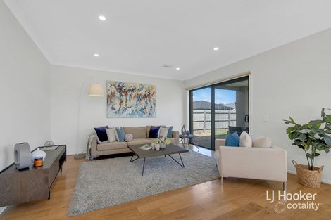 Property photo of 12 Bridgewater Parkway Wallan VIC 3756