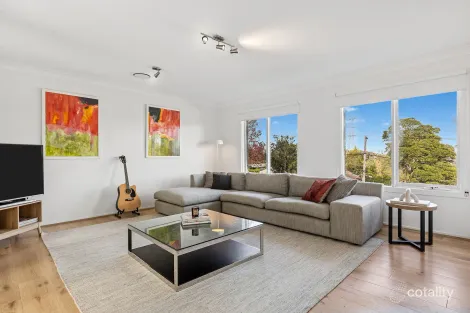 Property photo of 10 Sir Thomas Mitchell Drive Davidson NSW 2085