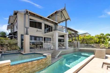 Property photo of 19 Brindabella Quay Trinity Park QLD 4879
